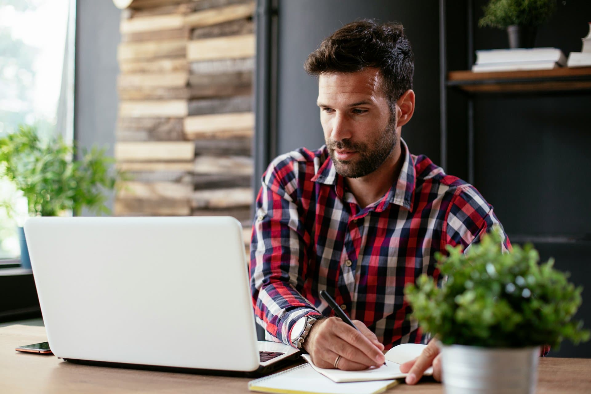 Scrivere un annuncio di lavoro: Ecco come attrarre i candidati giusti